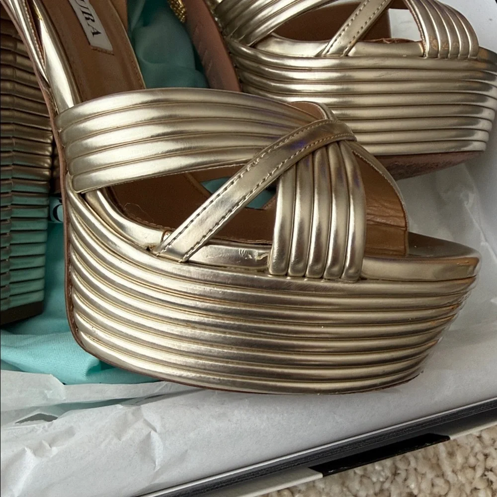 Aquazzura Sundance Plateau 140 (Light Gold)